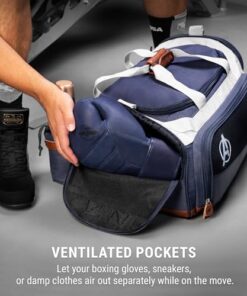 Captain America Gym Bag - marvelofficial.com - best marvel replica